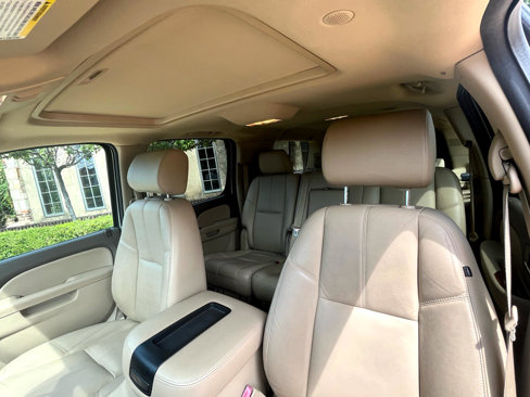 Used 2014 Chevrolet Suburban LT image 40
