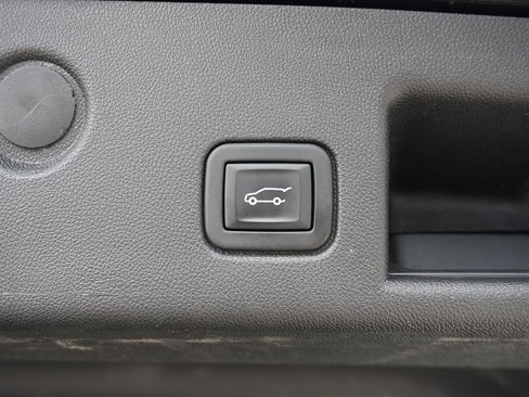 Used 2023 Chevrolet Equinox LT image 19