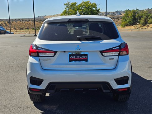 Used 2024 Mitsubishi Outlander Sport LE image 5