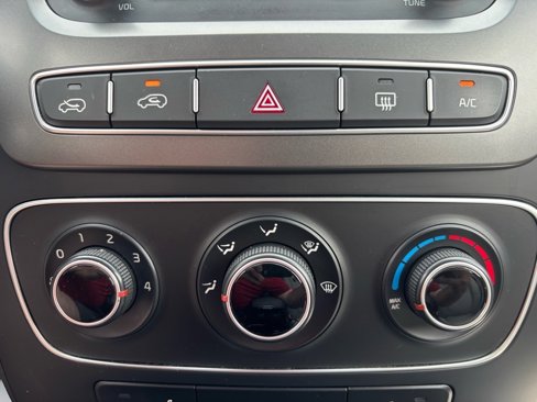 Used 2015 Kia Sorento LX image 31
