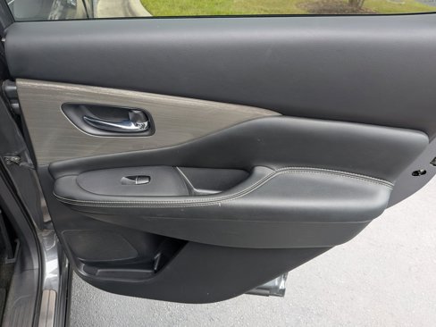 Used 2018 Nissan Murano SL w/ Moonroof Package image 34