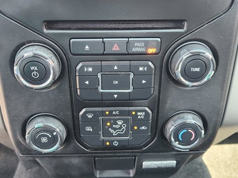 Used 2013 Ford F150 XLT w/ Mid Equipment Group image 22