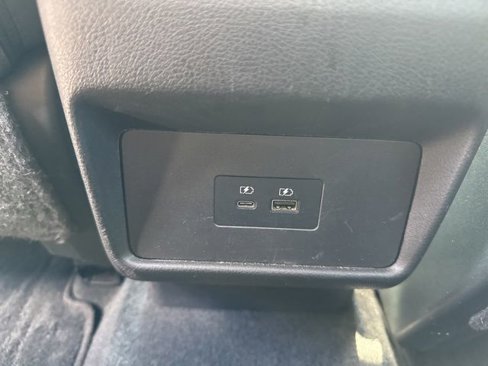 Used 2022 Nissan Rogue SV image 34