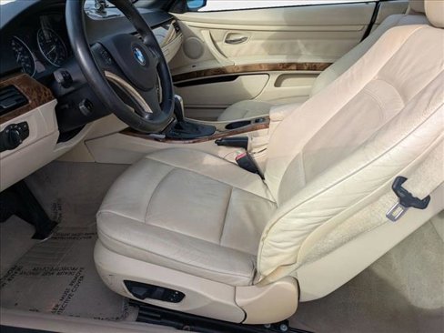 Used 2008 BMW 328i Convertible image 13