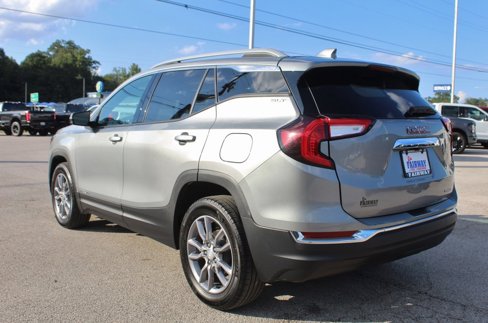 Used 2024 GMC Terrain SLT image 7