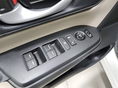 Used 2018 Honda CR-V LX image 19