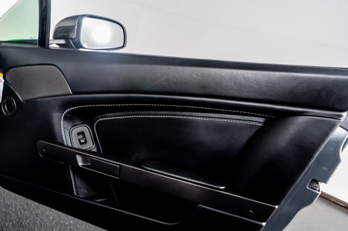 Used 2008 Aston Martin V8 Vantage Roadster image 35