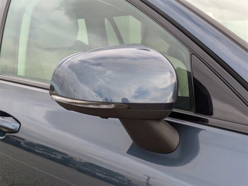 Certified 2023 Volvo V60 B5 Cross Country Plus image 11