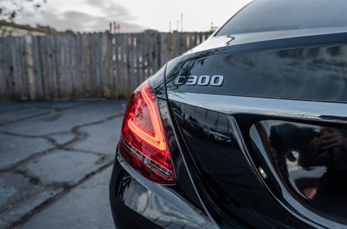 Used 2019 Mercedes-Benz C 300 Sedan w/ Premium Package image 10