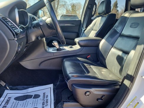 Used 2019 Jeep Grand Cherokee Overland image 17