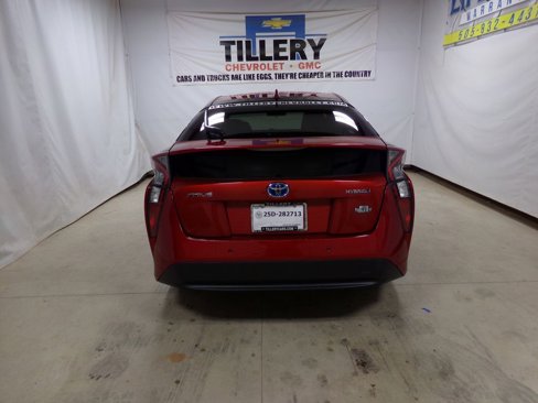 Used 2018 Toyota Prius Two image 5