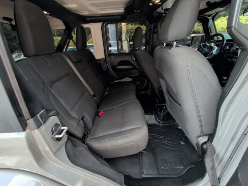 Certified 2020 Jeep Wrangler Unlimited Sahara image 16