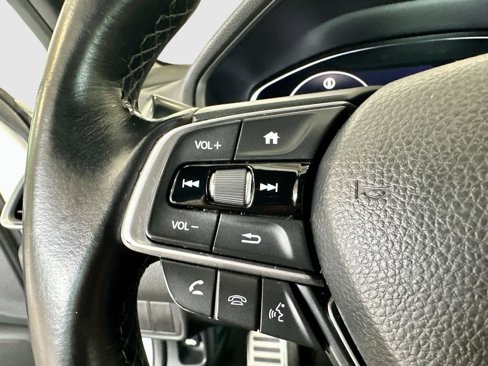 Used 2018 Honda Accord Sport image 11