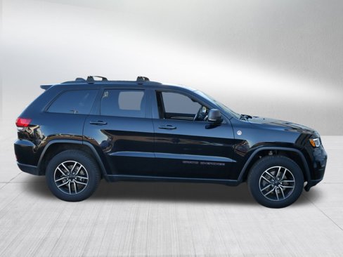 Used 2019 Jeep Grand Cherokee Trailhawk w/ Trailhawk Luxury Group image 8