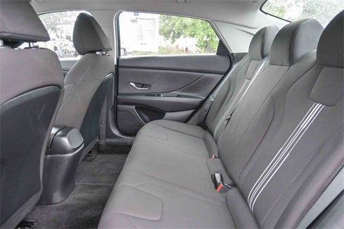 Certified 2023 Hyundai Elantra SEL image 18