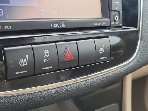 Used 2013 Chrysler 200 Limited image 13