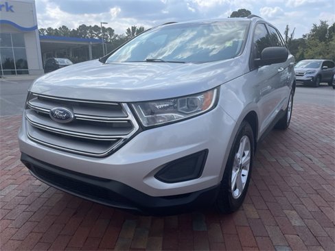 Used 2018 Ford Edge SE image 1