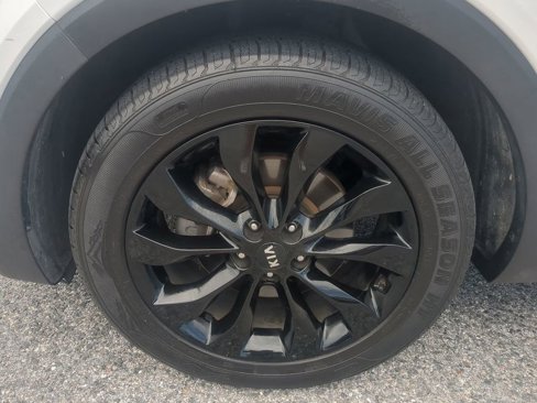 Used 2020 Kia Sorento EX image 10