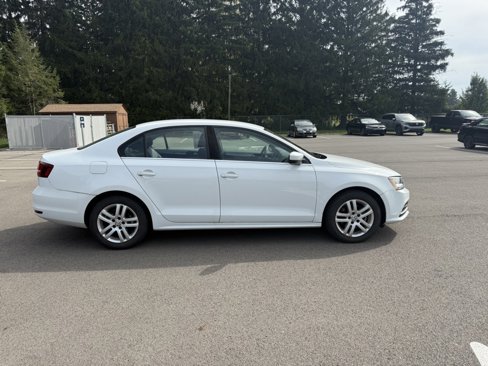 Used 2017 Volkswagen Jetta S image 5