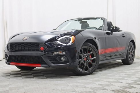 Used 2019 FIAT 124 Spider Abarth w/ Navigation & Sound Group image 8