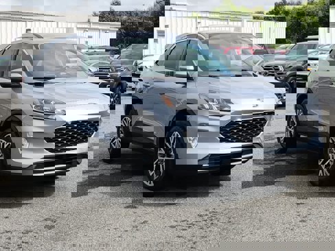 Used 2022 Ford Escape SEL image 3