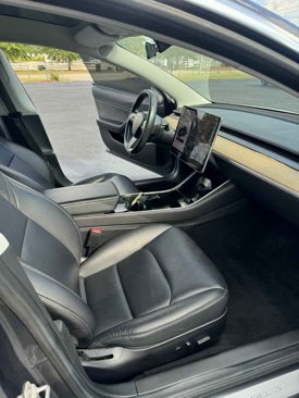 Used 2018 Tesla Model 3 Long Range image 12