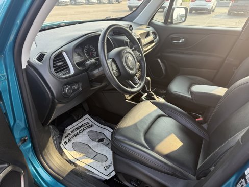 Used 2020 Jeep Renegade Limited w/ UConnect 8.4 Nav Group image 7