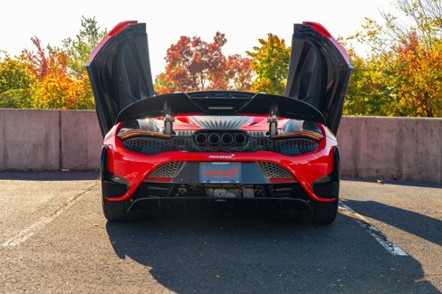 Used 2022 McLaren 765LT image 11