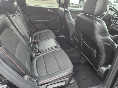 Used 2024 Ford Escape ST-Line image 14