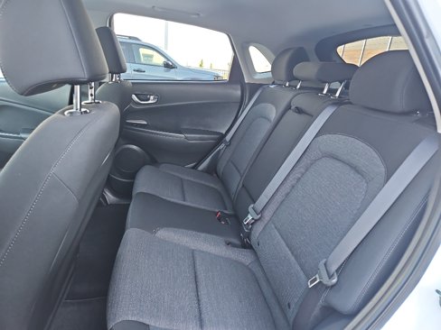 Used 2022 Hyundai Kona SEL w/ Convenience Package image 16