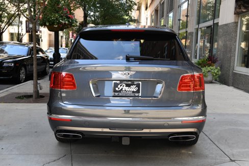 Used 2017 Bentley Bentayga image 5