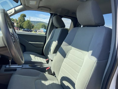 Used 2019 Nissan Frontier S image 9