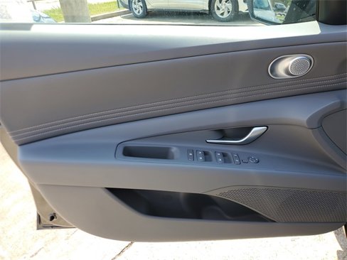 New 2025 Hyundai Elantra Sport image 15