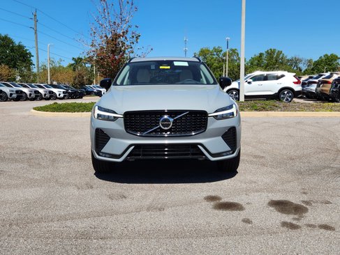 New 2025 Volvo XC60 B5 Core image 2