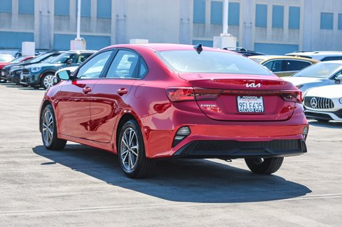 Used 2023 Kia Forte LXS image 7