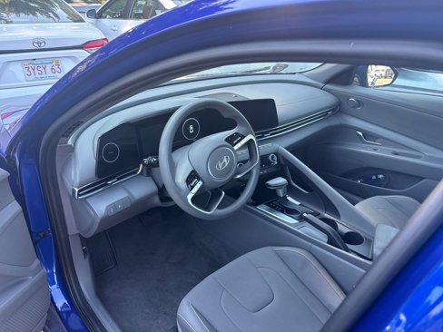 Used 2024 Hyundai Elantra SEL image 10