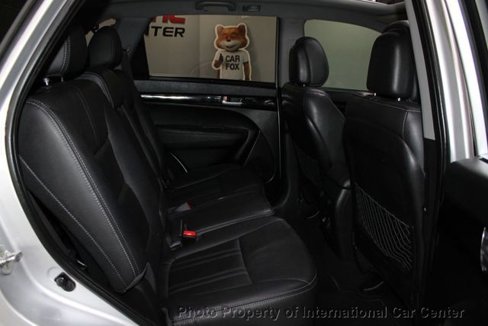 Used 2015 Kia Sorento SX image 27