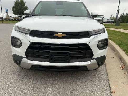 Used 2023 Chevrolet TrailBlazer LT w/ Convenience Package image 11