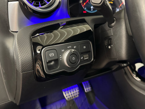 Used 2022 Mercedes-Benz A 220 4MATIC image 18