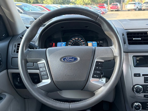 Used 2010 Ford Fusion Hybrid image 9