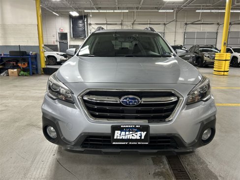 Used 2019 Subaru Outback 2.5i Premium image 3