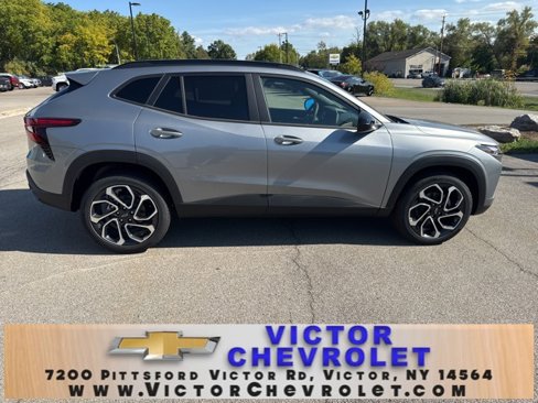 New 2025 Chevrolet Trax LT image 7