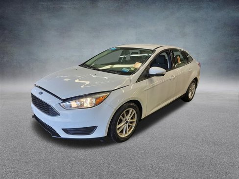 Used 2017 Ford Focus SE w/ Cold Weather Package image 35