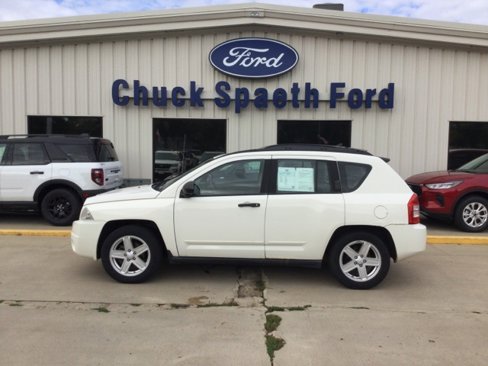 Used 2010 Jeep Compass Sport image 3