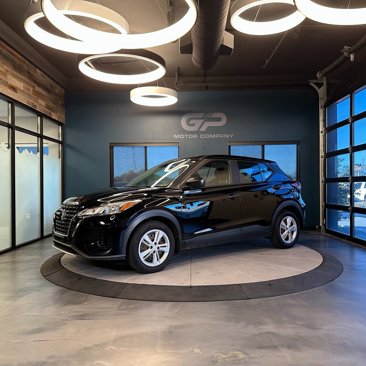 Used 2021 Nissan Kicks S image 7