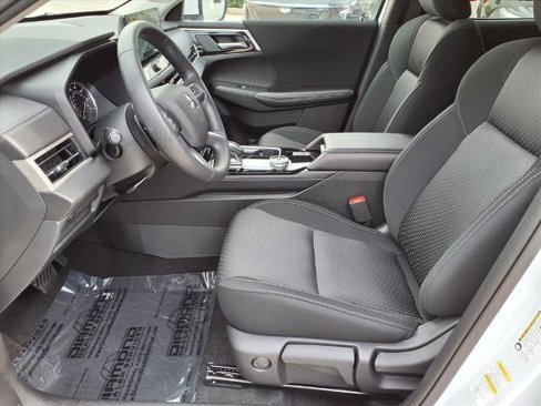New 2025 Mitsubishi Outlander ES image 13