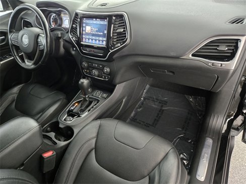 Used 2020 Jeep Cherokee Limited image 18