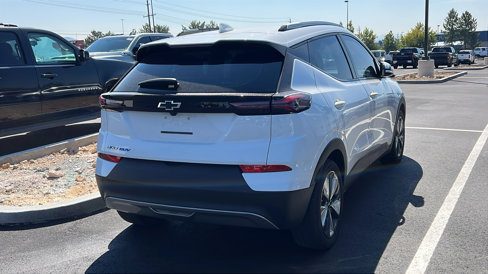 Certified 2023 Chevrolet Bolt EUV LT w/ Convenience Package image 3