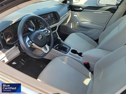 Used 2020 Volkswagen Jetta image 3