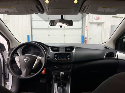 Used 2017 Nissan Sentra S image 10